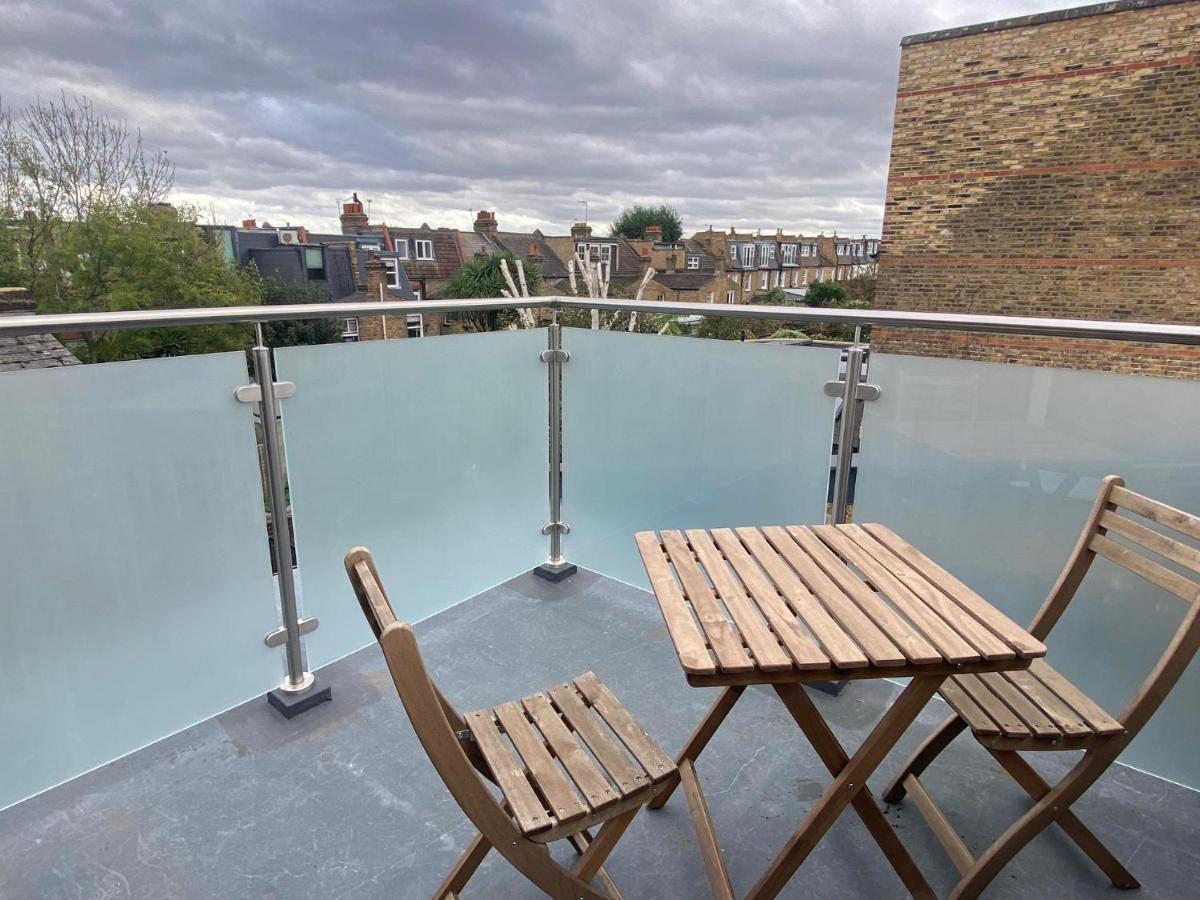 Wimbledon Loft Apartments London Exterior photo